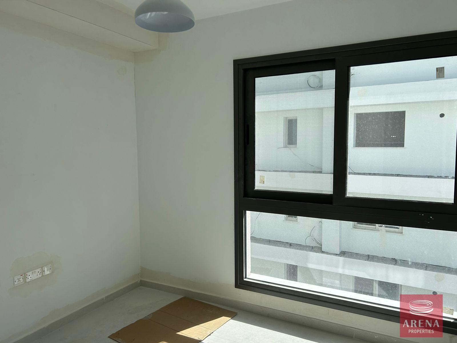 12-apts-in-makenzy-8255