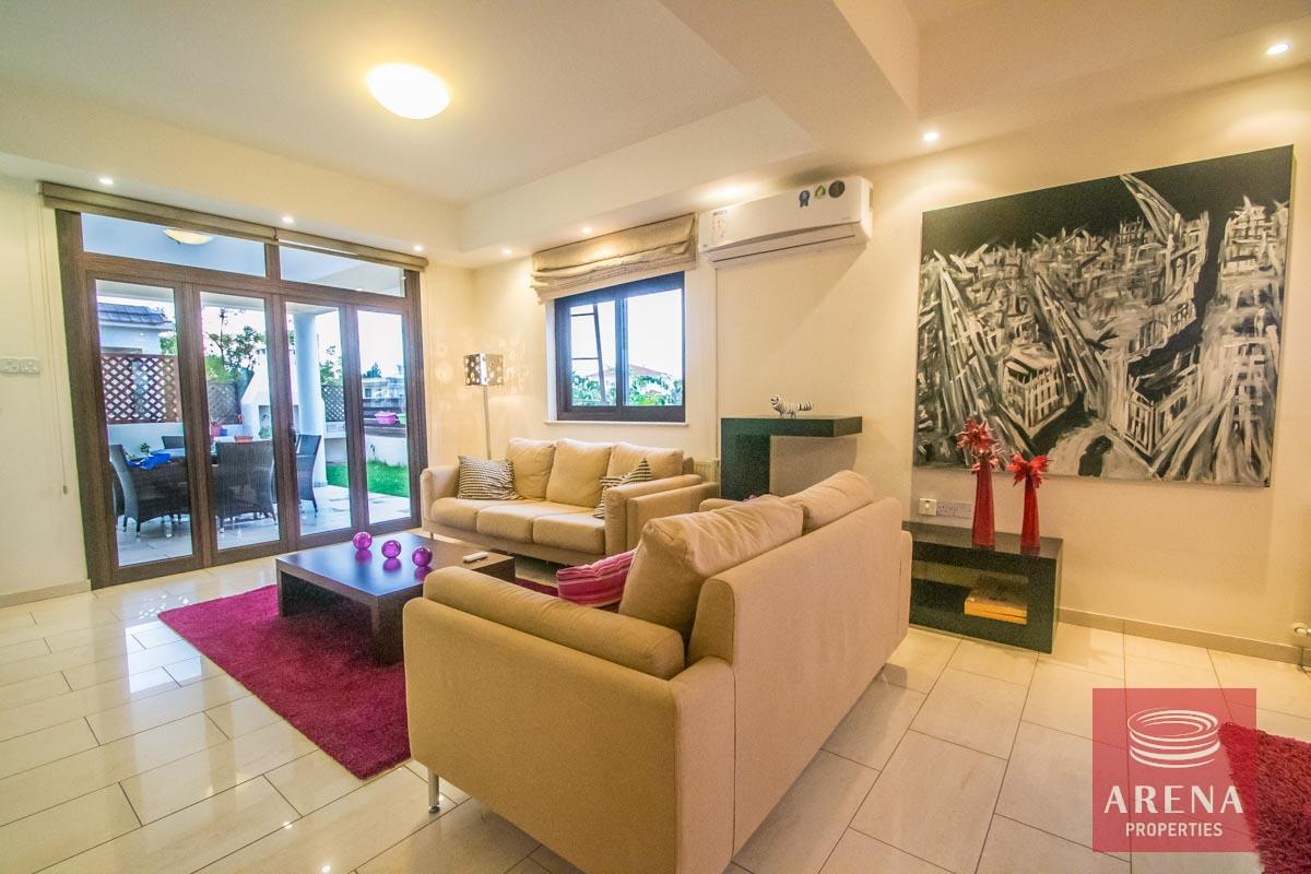 12-bungalow-4-bed-derynia-3877