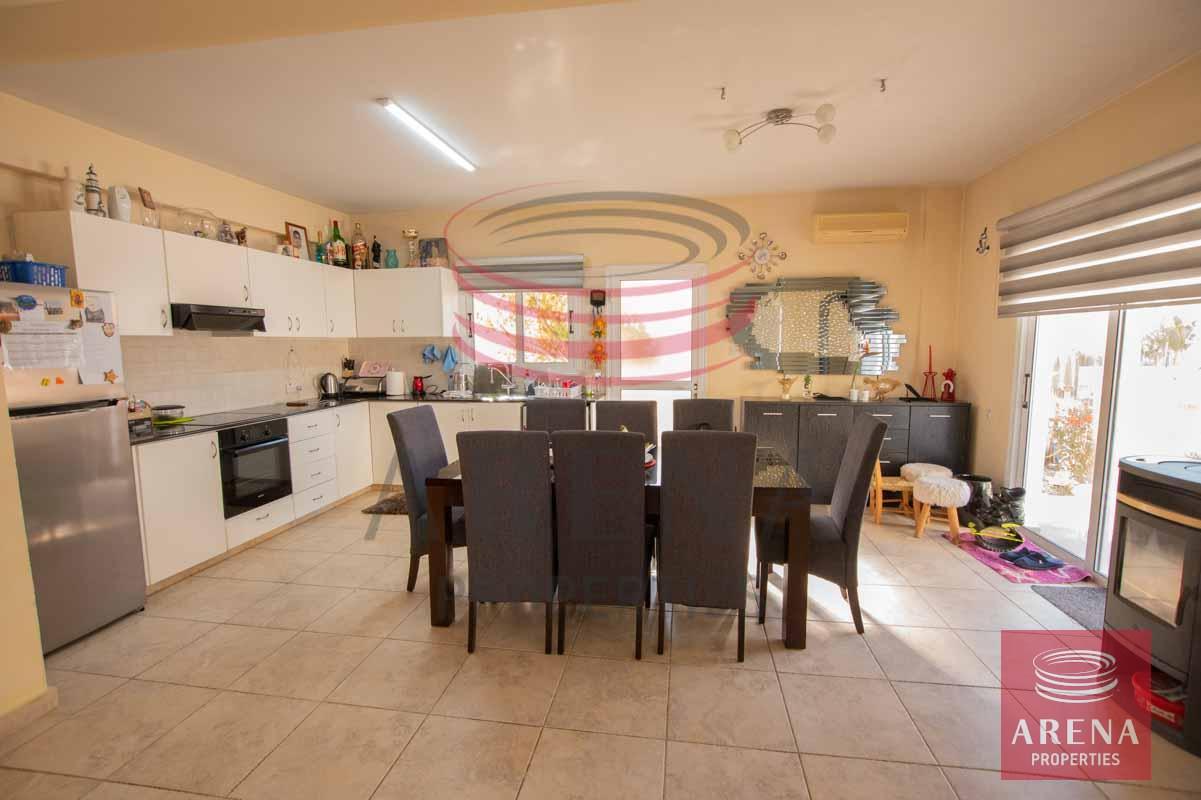 12-bungalow-in-ayia-thekla-5680