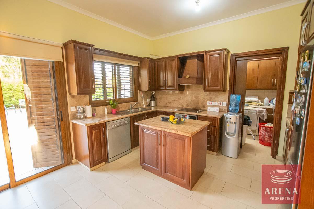 12-bungalow-in-sotira-2