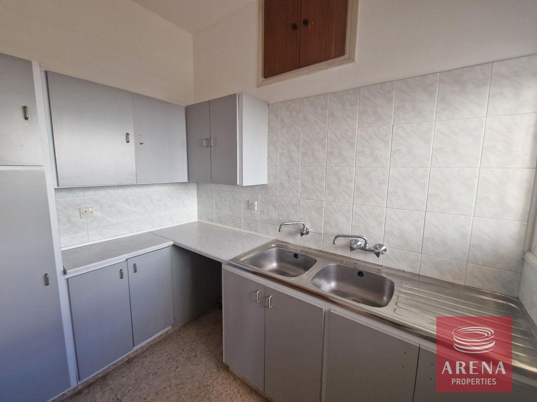 12-house-in-paralimni-8403