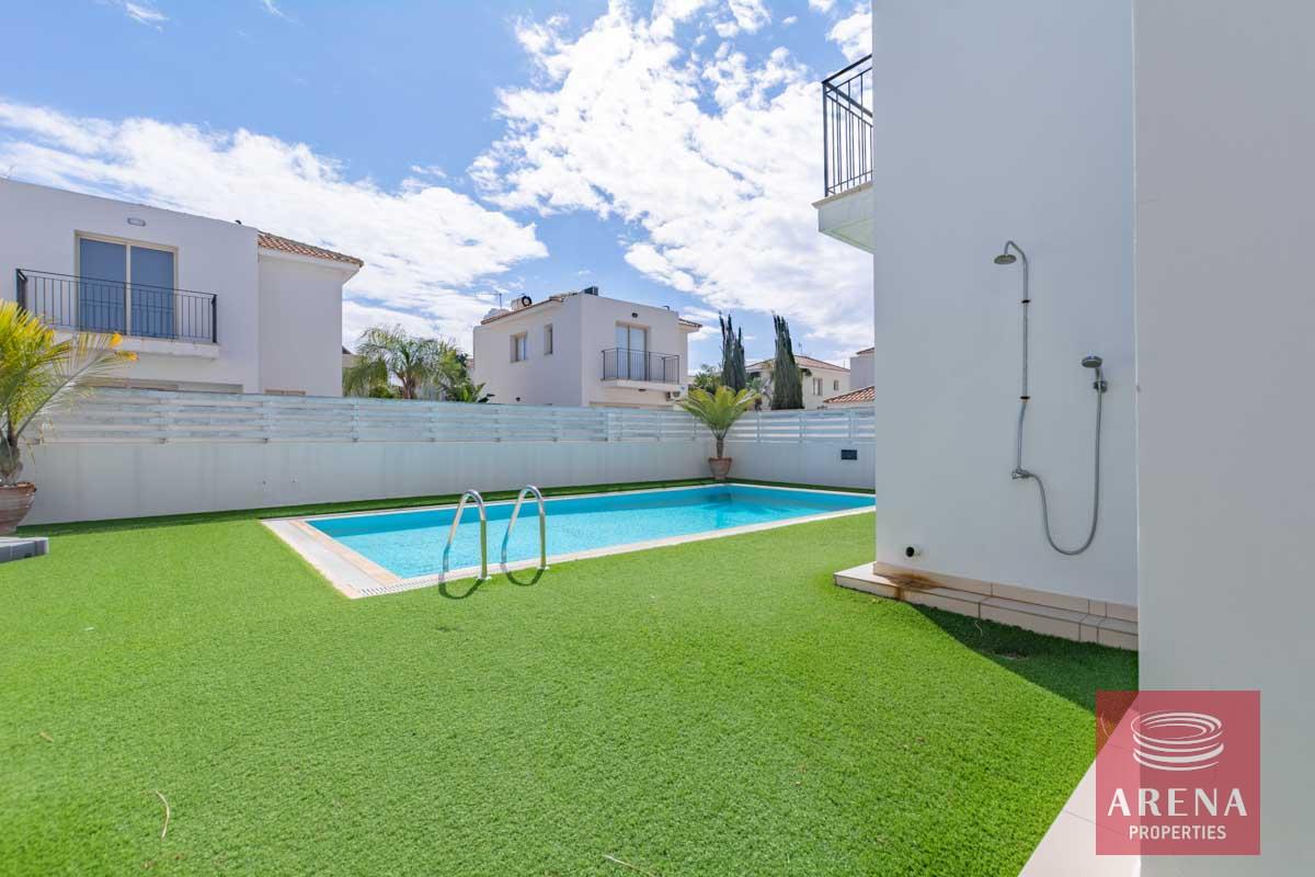 12-villa-for-sale-in-Pernera-6133