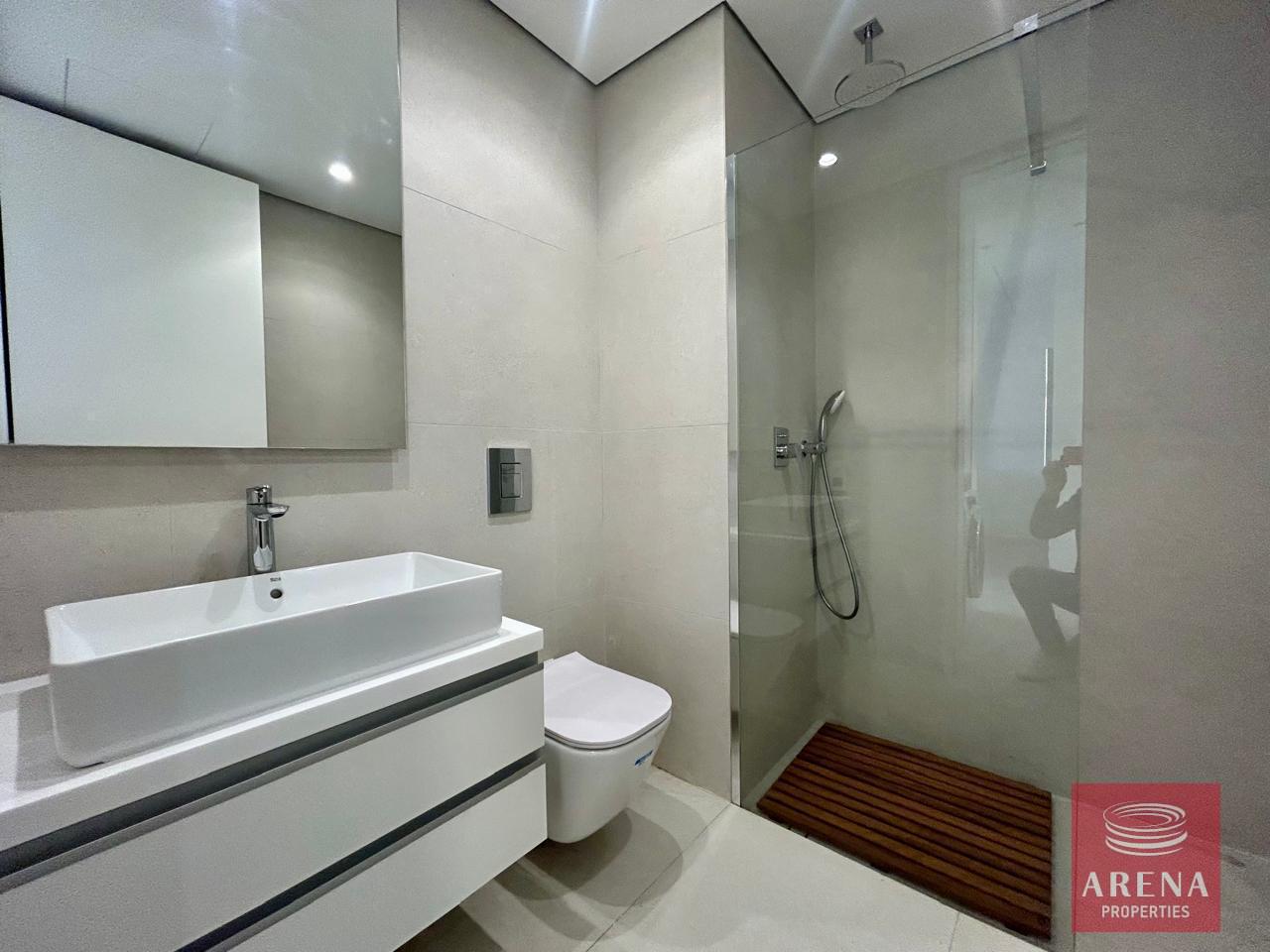 13-2-BED-APT-FOR-RENT-MAKENZY-9144