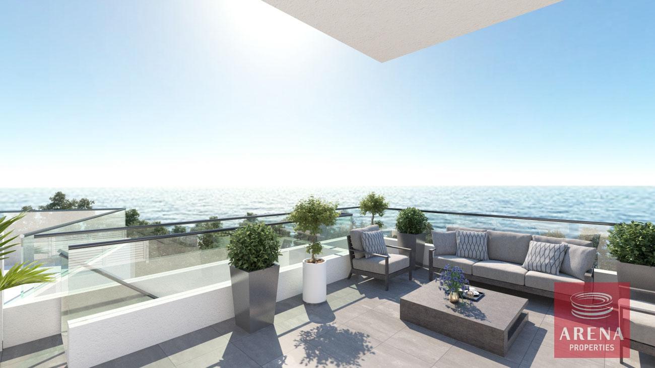 13-2-BED-APT-IN-MAKENZY-7018-2