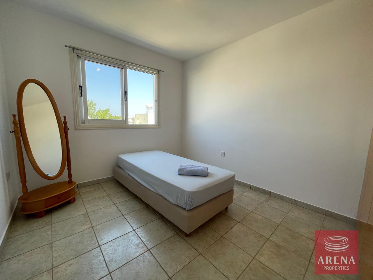 13-2-BED-APT-PARALIMNI-8509