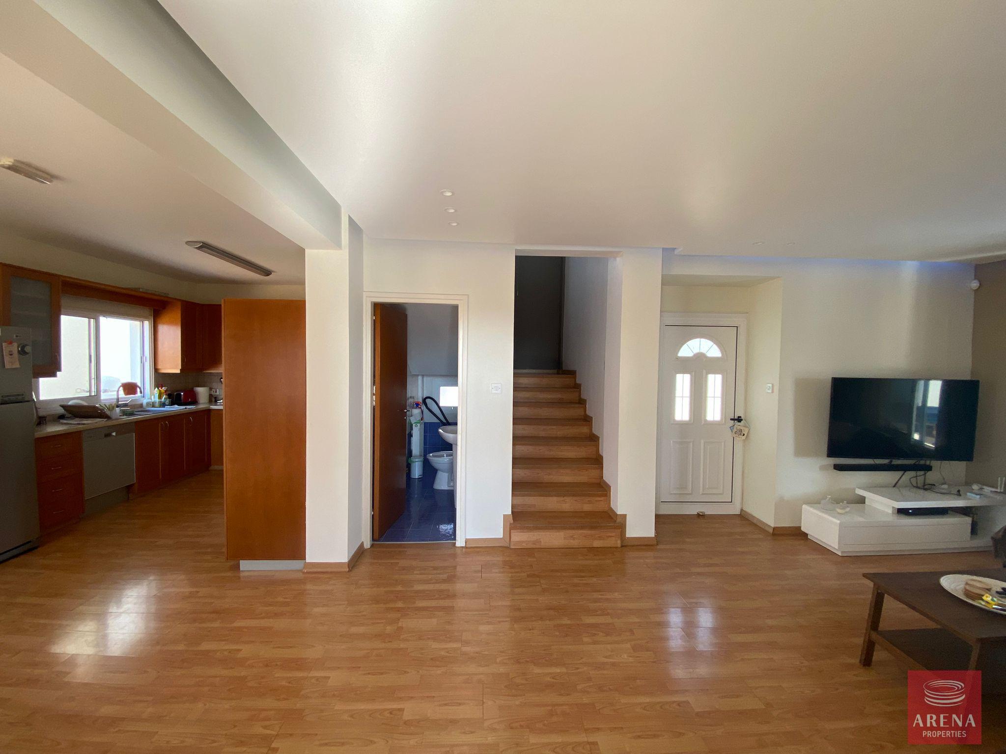 13-3-BED-VILLA-FOR-RENT-IN-AYIA-THEKLA-6535