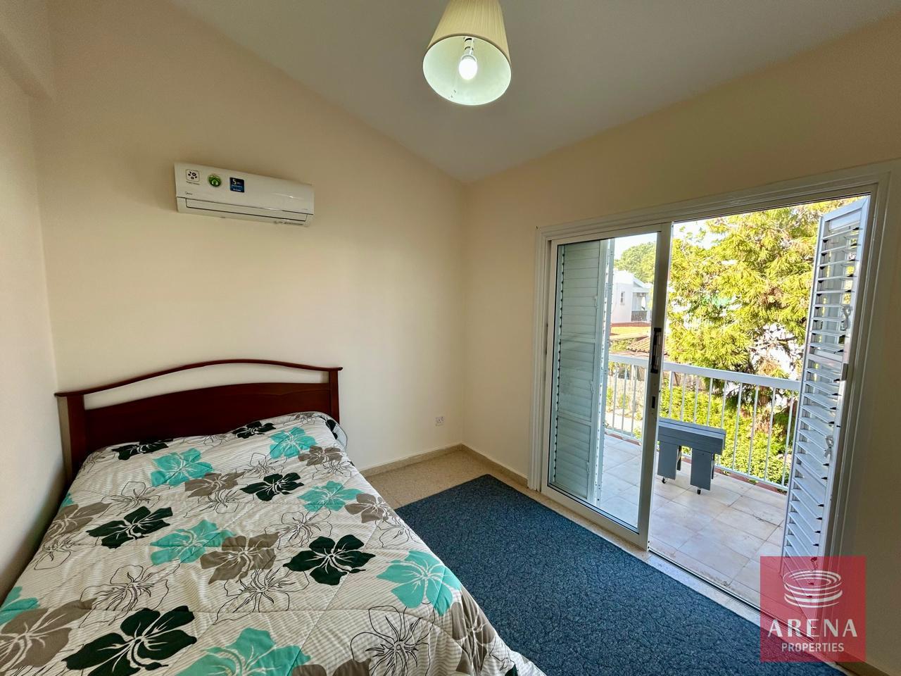 13-3-BED-VILLA-FOR-RENT-IN-PERVOLIA-9085