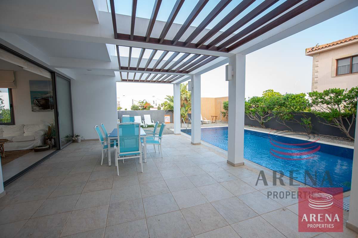 13-3-Bed-villa-in-ayia-thekla-5700