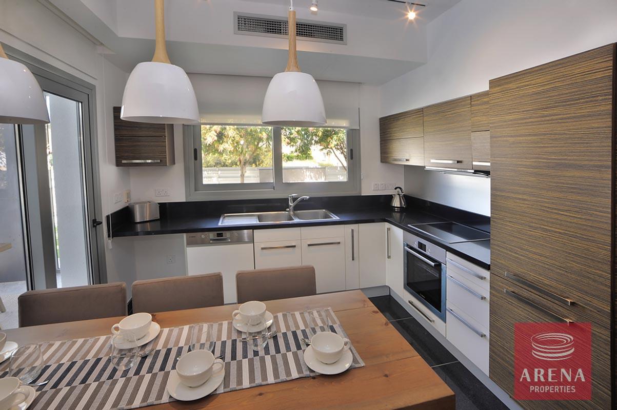 13-3-bed-villa-in-pervolia-5644-1