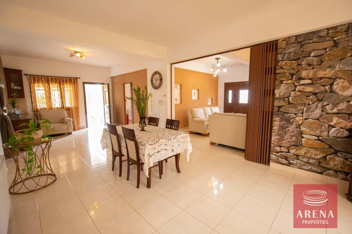 13-3-bed-villa-in-sotira-6049