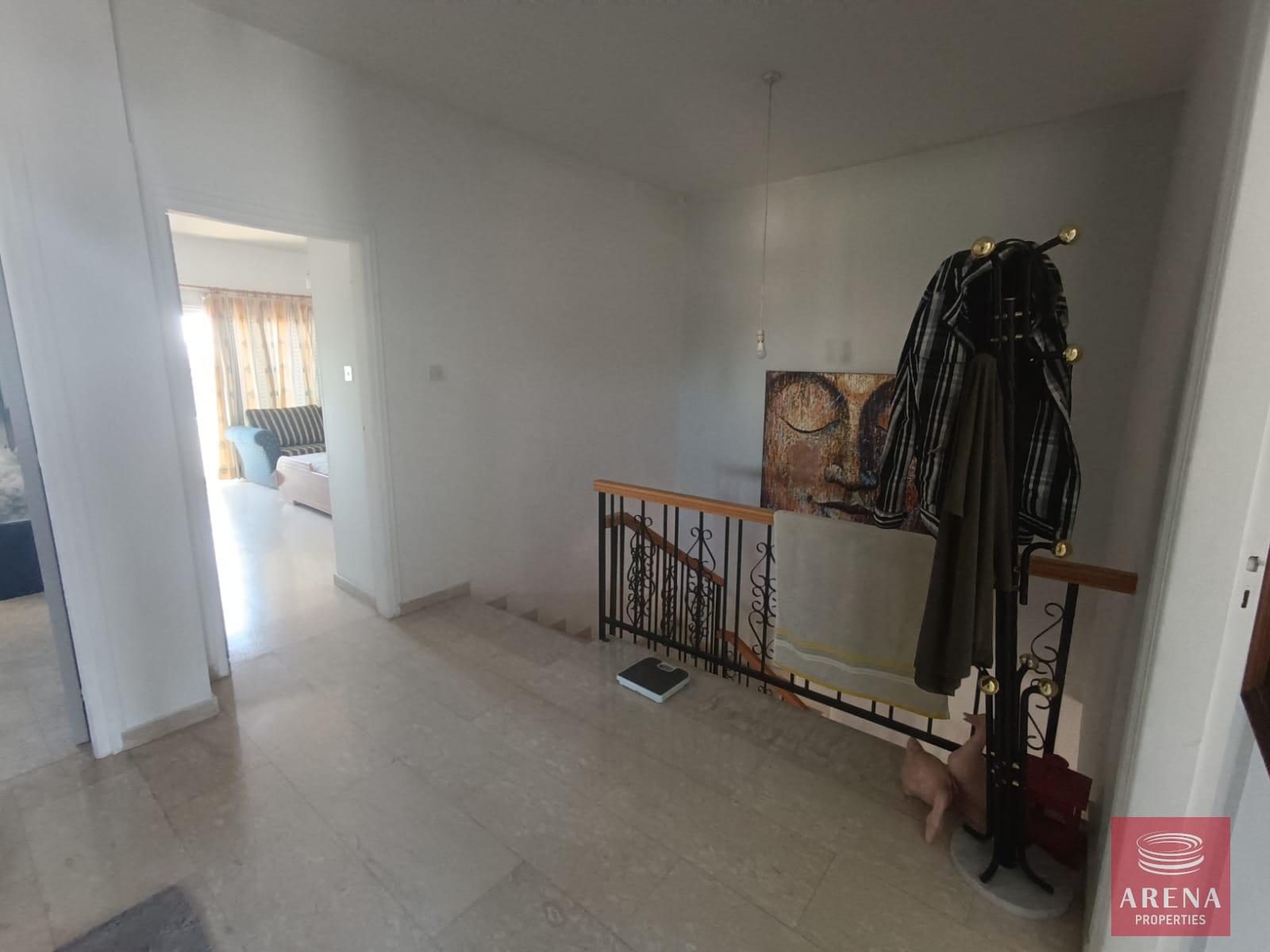 13-4-BED-HOUSE-IN-LARNACA-8013-4