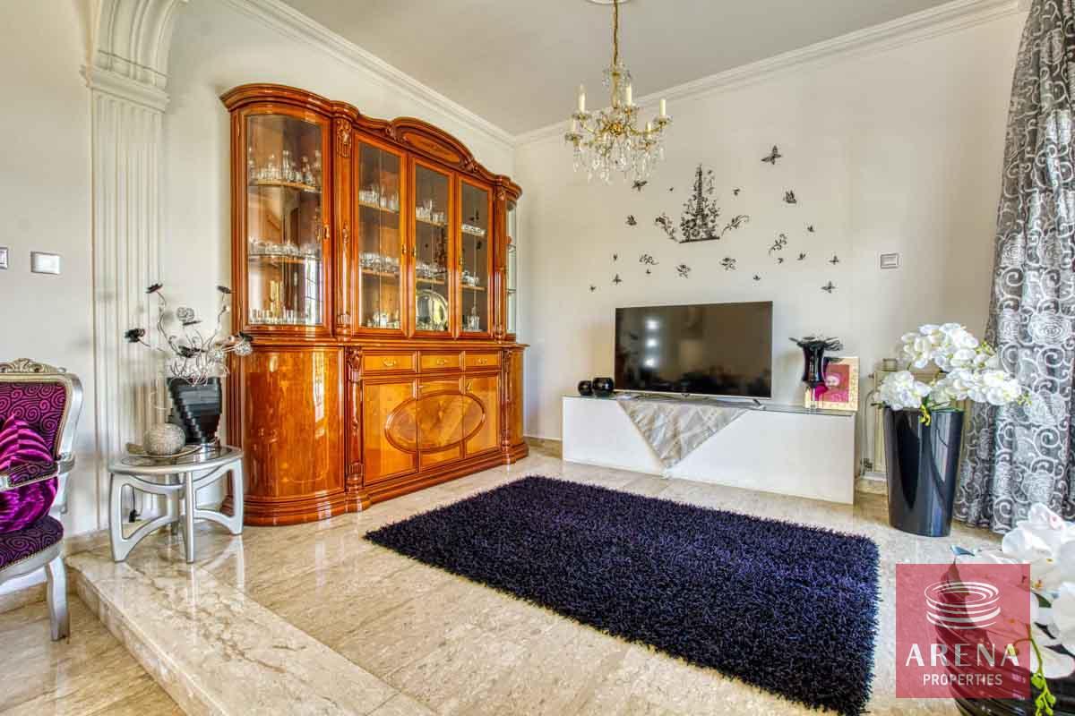 13-4-BED-VILLA-IN-PARALIMNI-6092-2