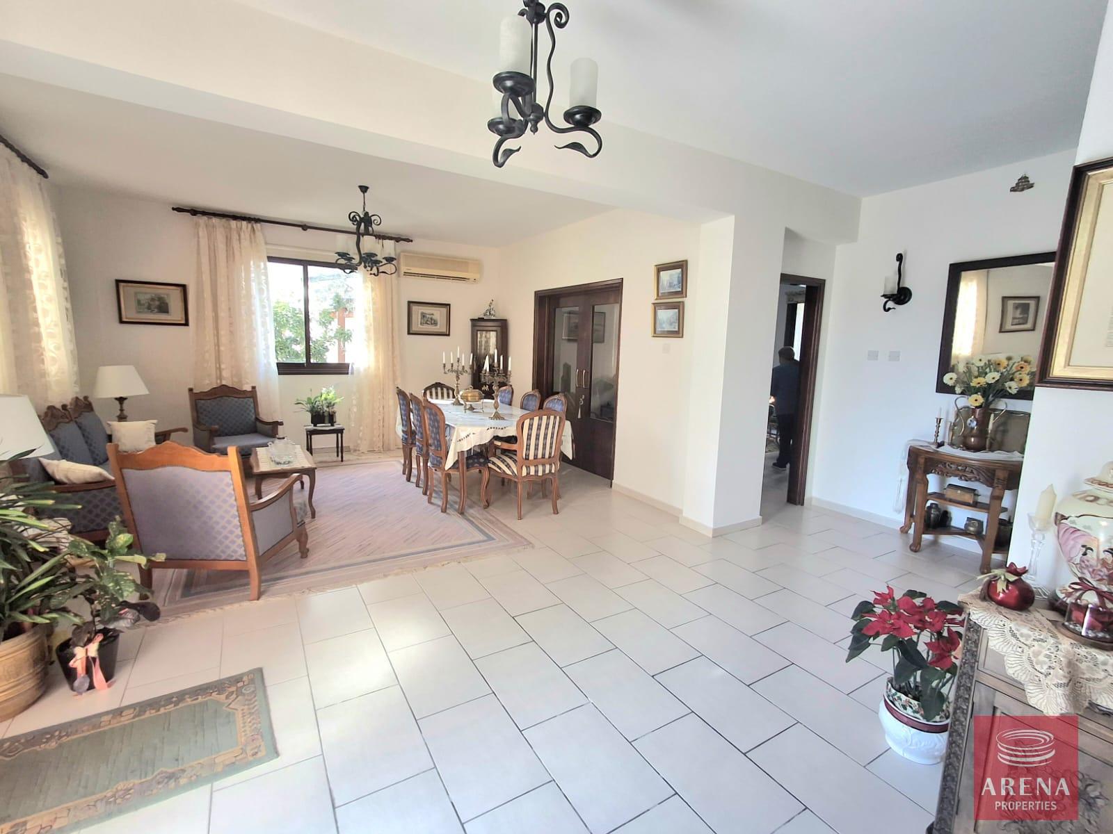 13-5-BED-VILLA-KRASAS-9152