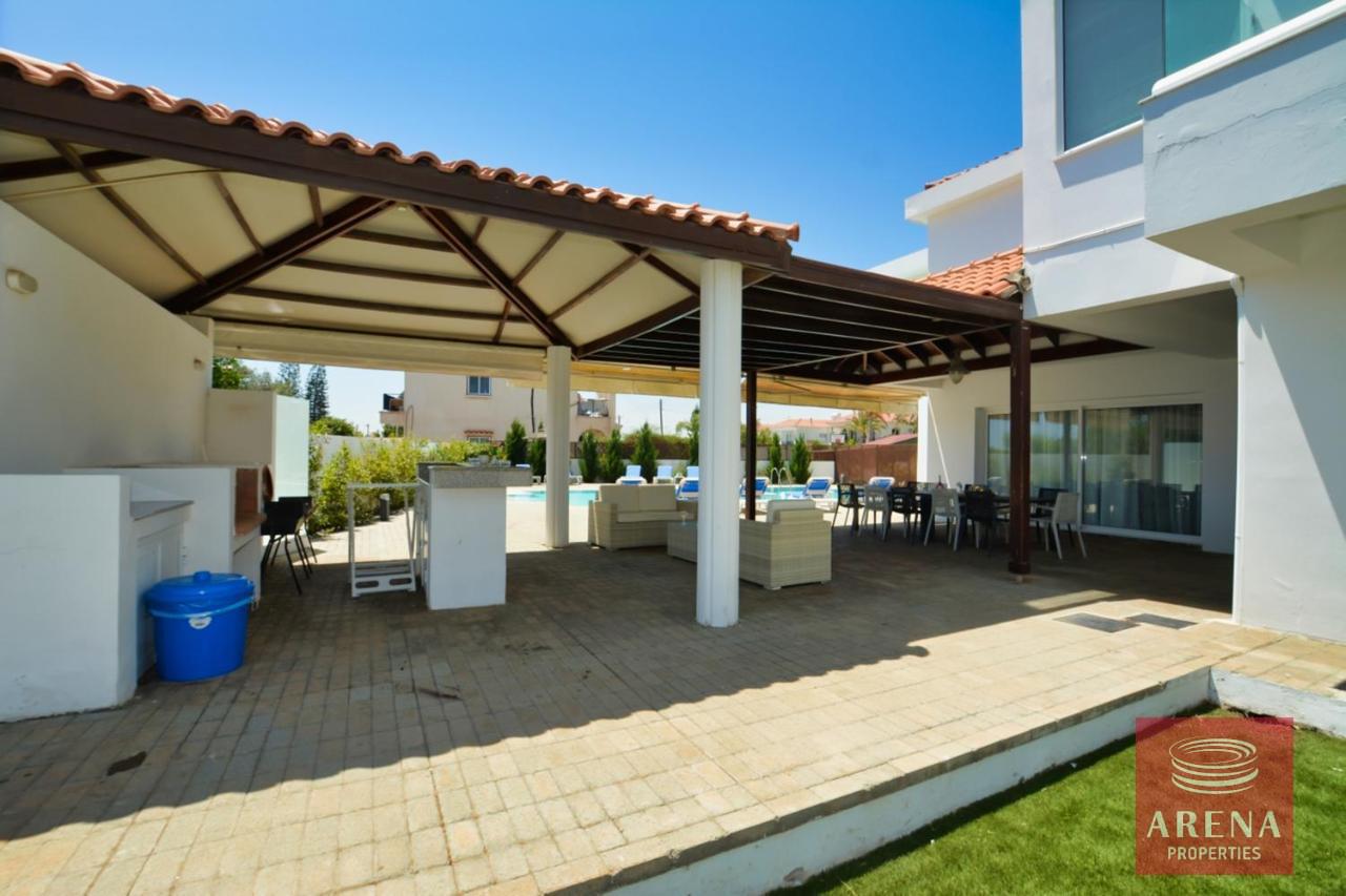 13-7-BED-VILLA-IN-AYIA-NAPA-6706-1