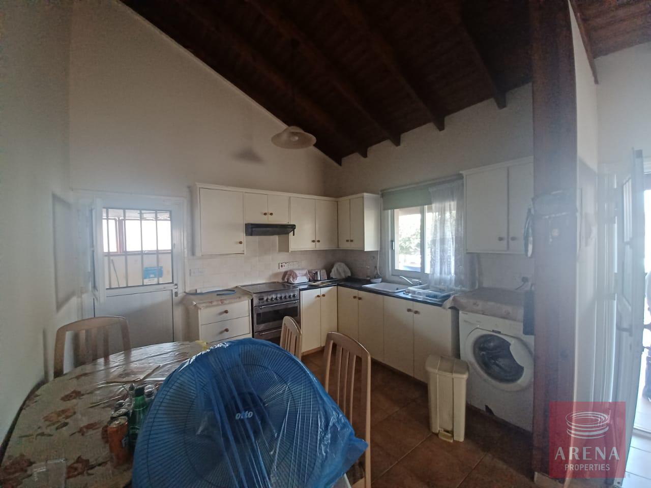 13-BUNGALOW-FOR-RENT-AVGOROU-9149-1