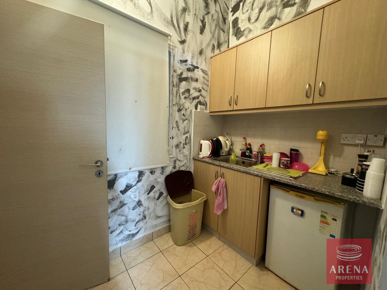 13-Builing-in-paralimni-8888