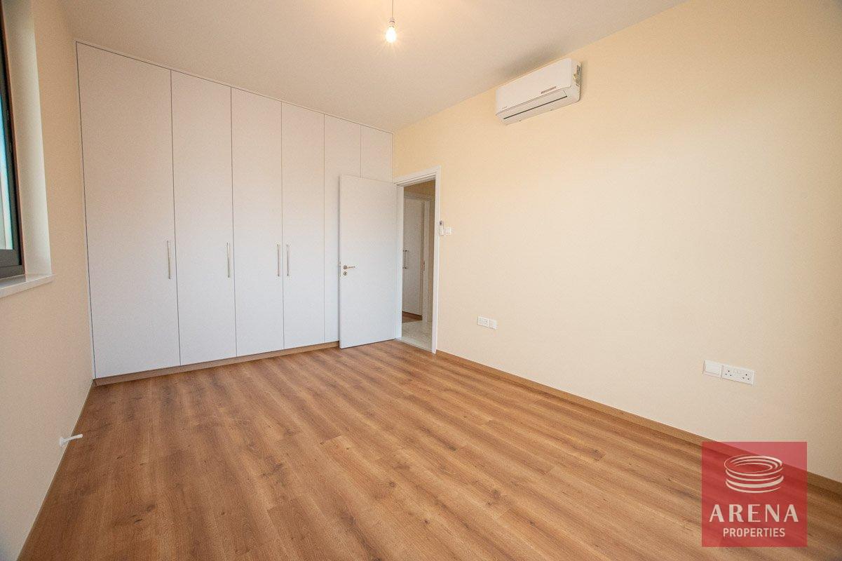 13-VILLA-FOR-RENT-LIVADIA-5473-1