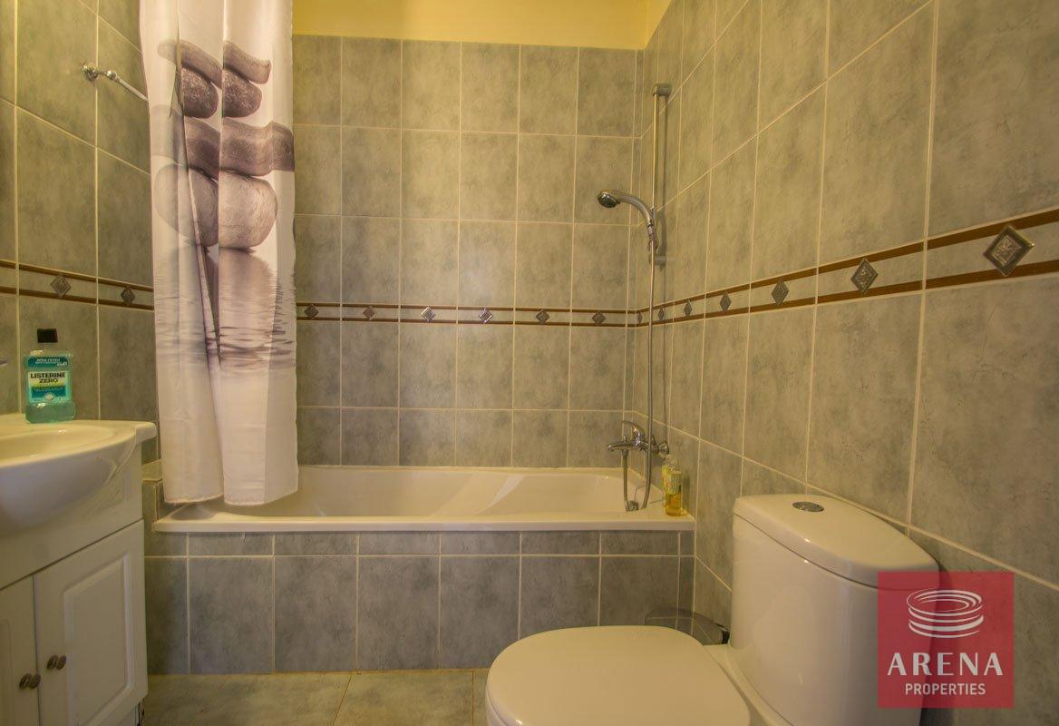 13-apt-for-rent-5444-1