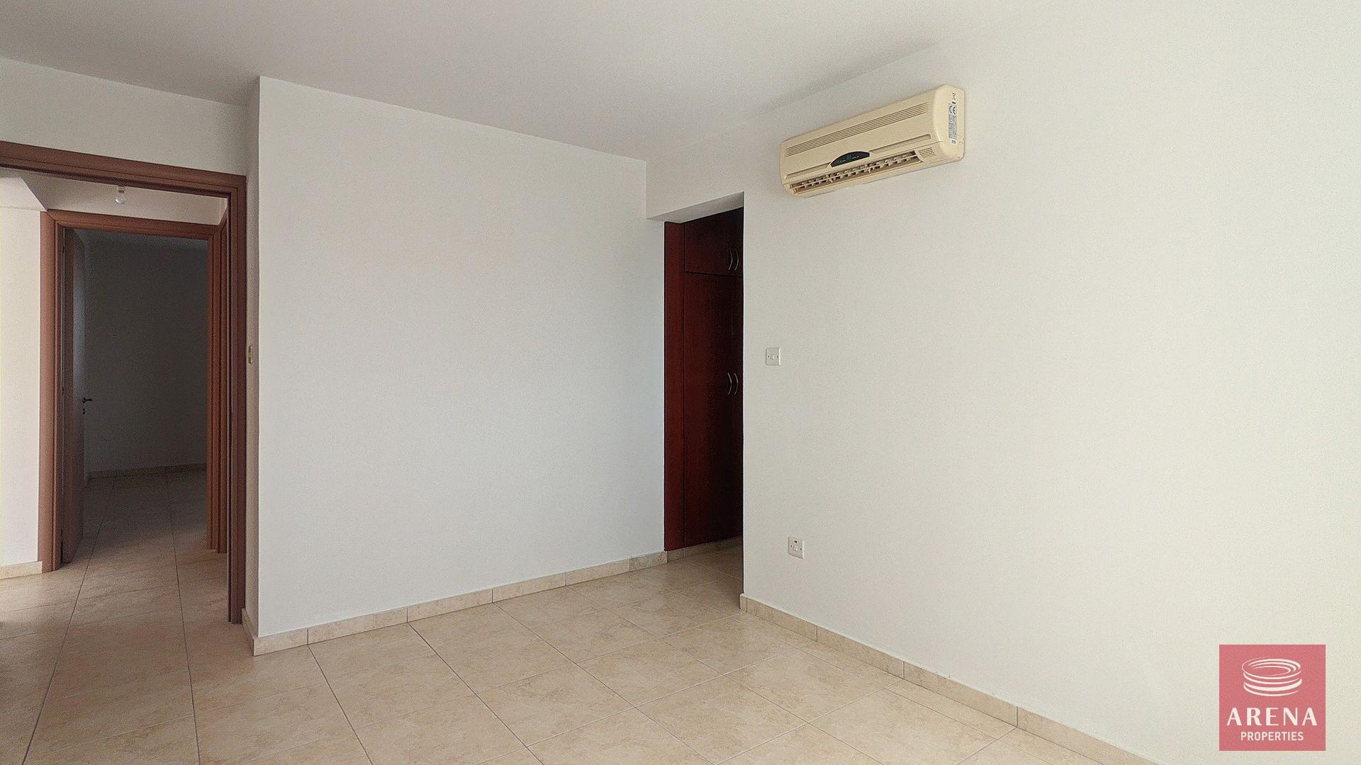 13-building-in-kiti-8178