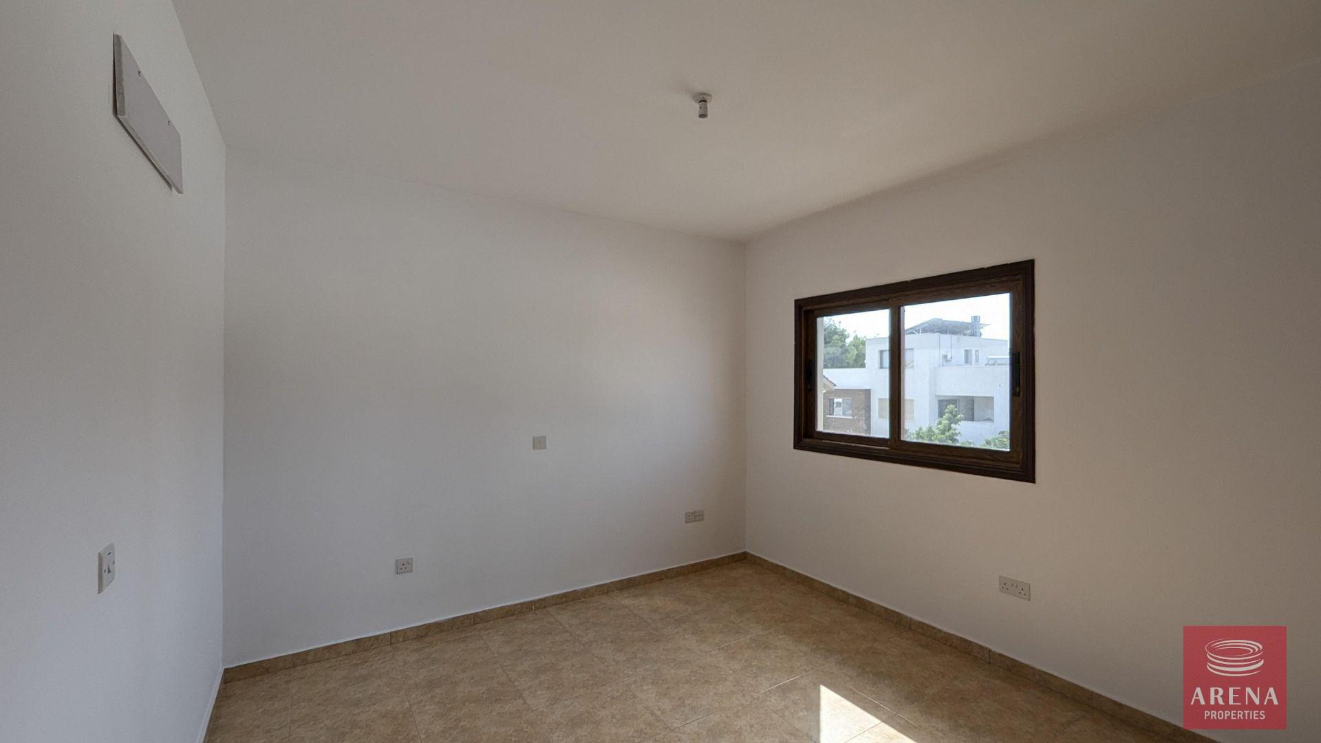 13-building-in-kiti-8884