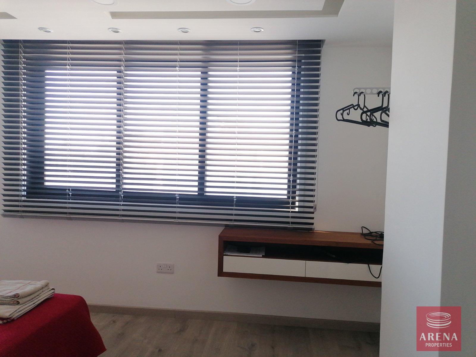 13-office-for-sale-8451