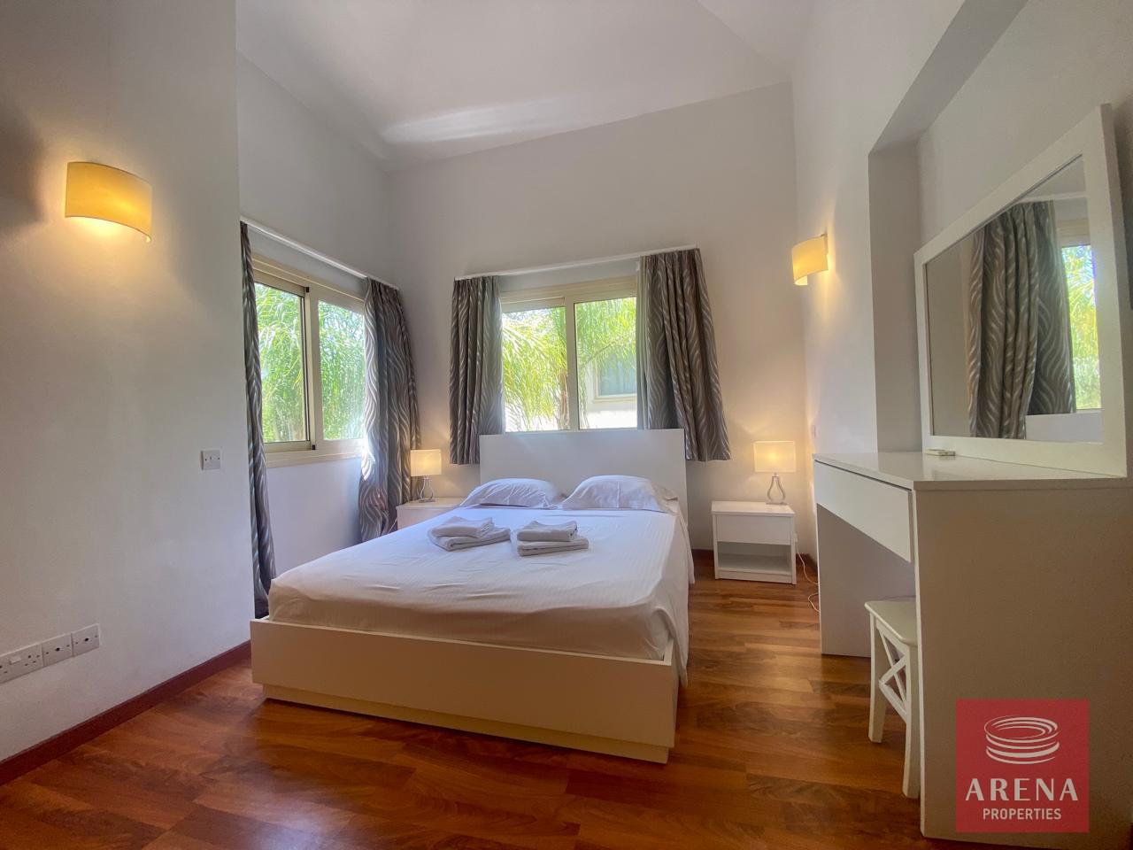 14-1-3-BED-VILLA-IN-cape-greco-8112-1