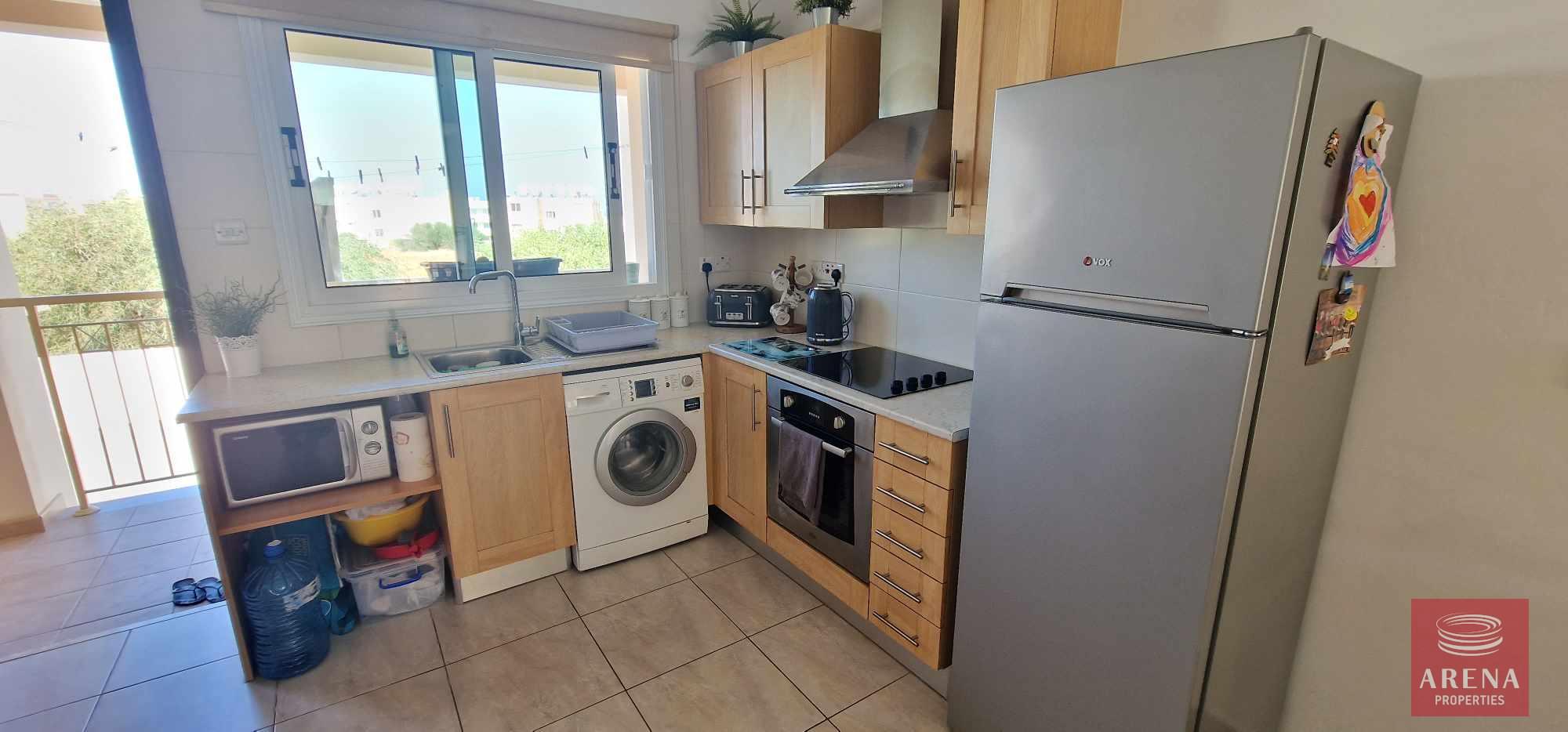 14-1-bed-apt-kapparis-7439