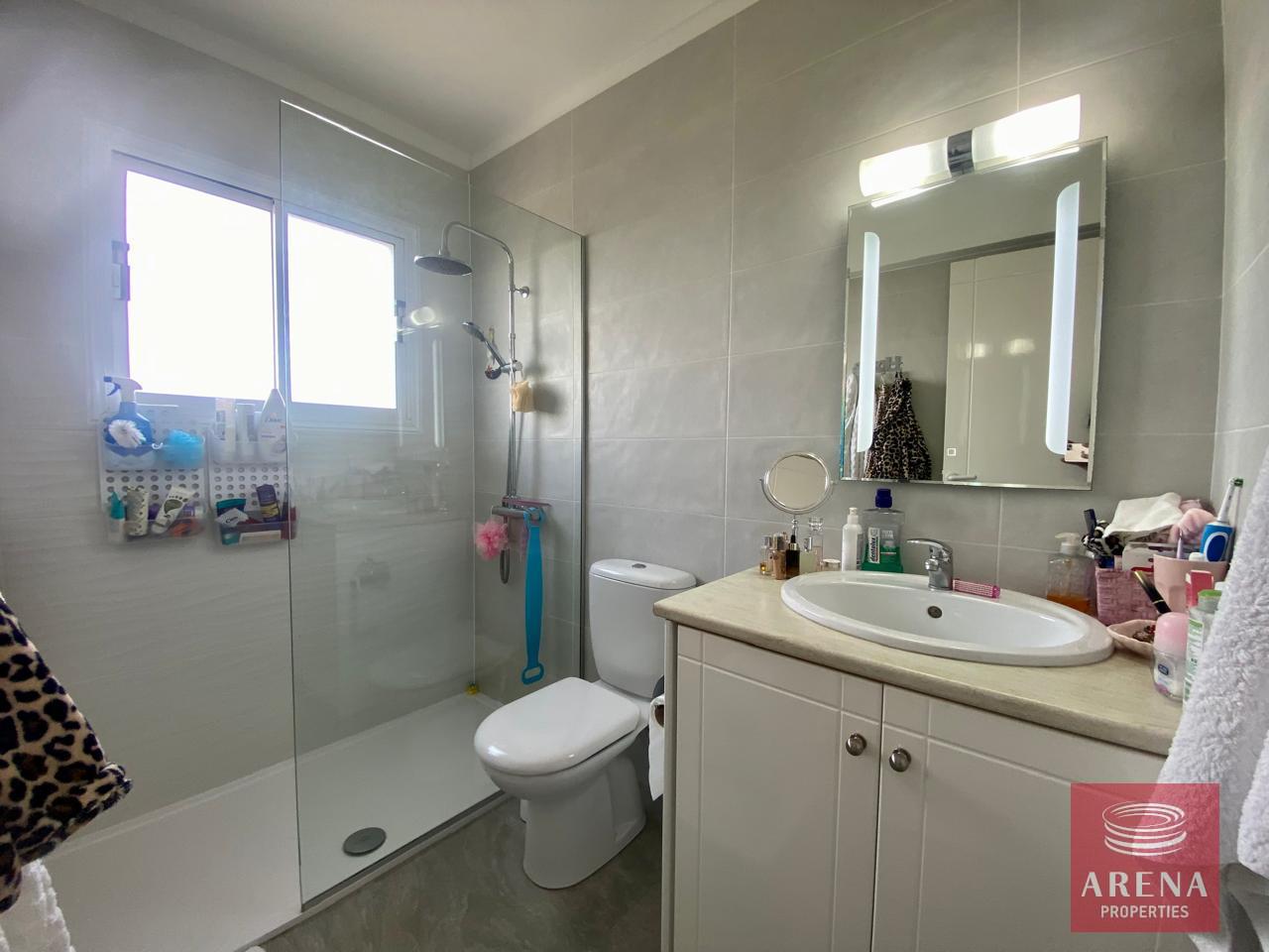 14-2-BED-APT-KAPPARIS-7978-1