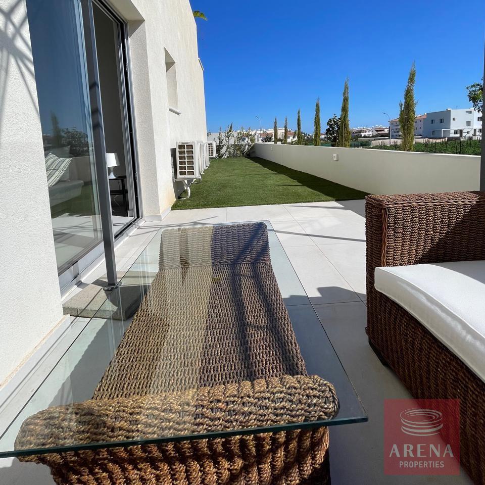 14-2-BED-APT-KAPPARIS-8933-1