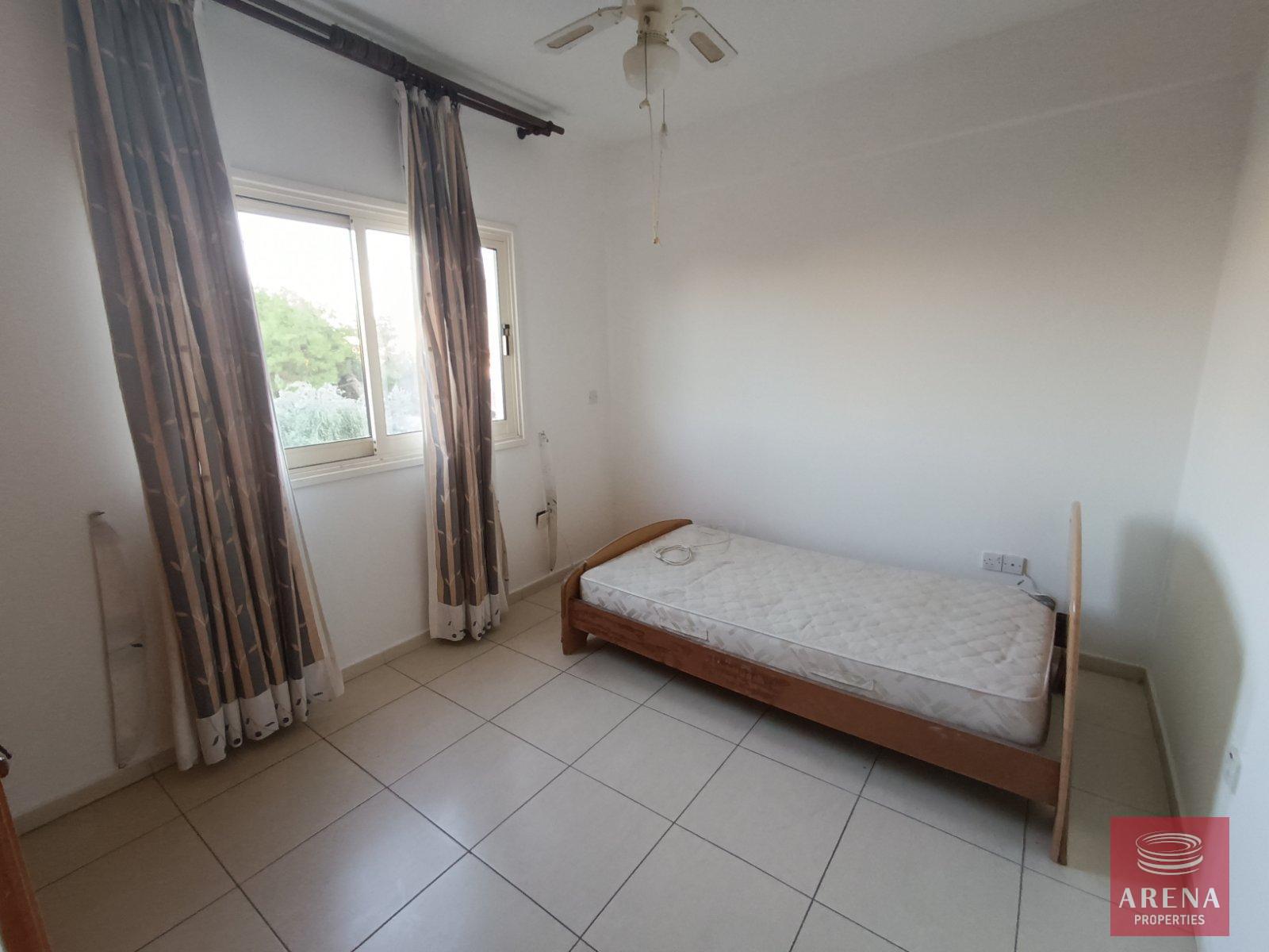 14-3-BED-APT-LARNACA-8847-1