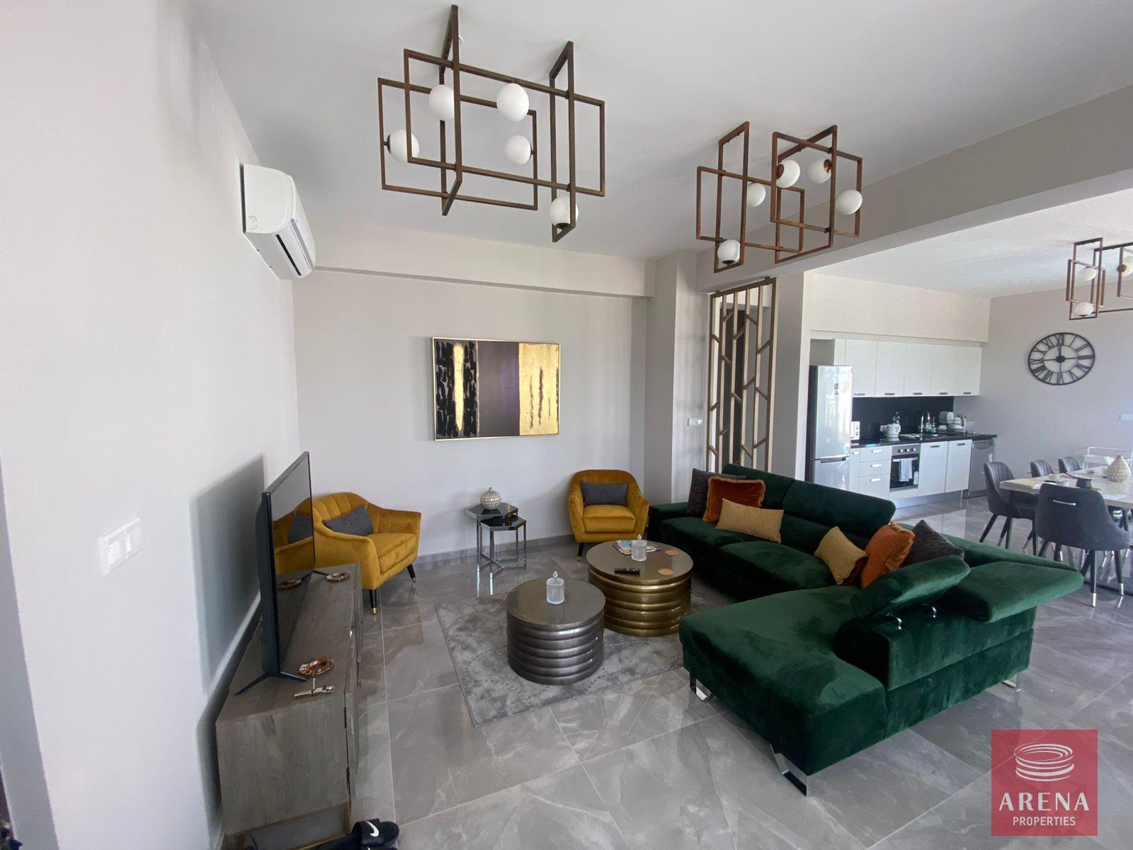 14-3-BED-BUNGALOW-IN-PERNERA-6211