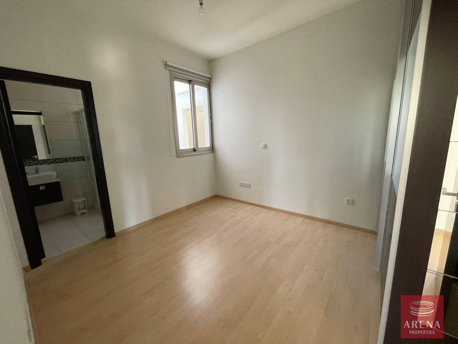 14-3-BED-GF-APT-8832