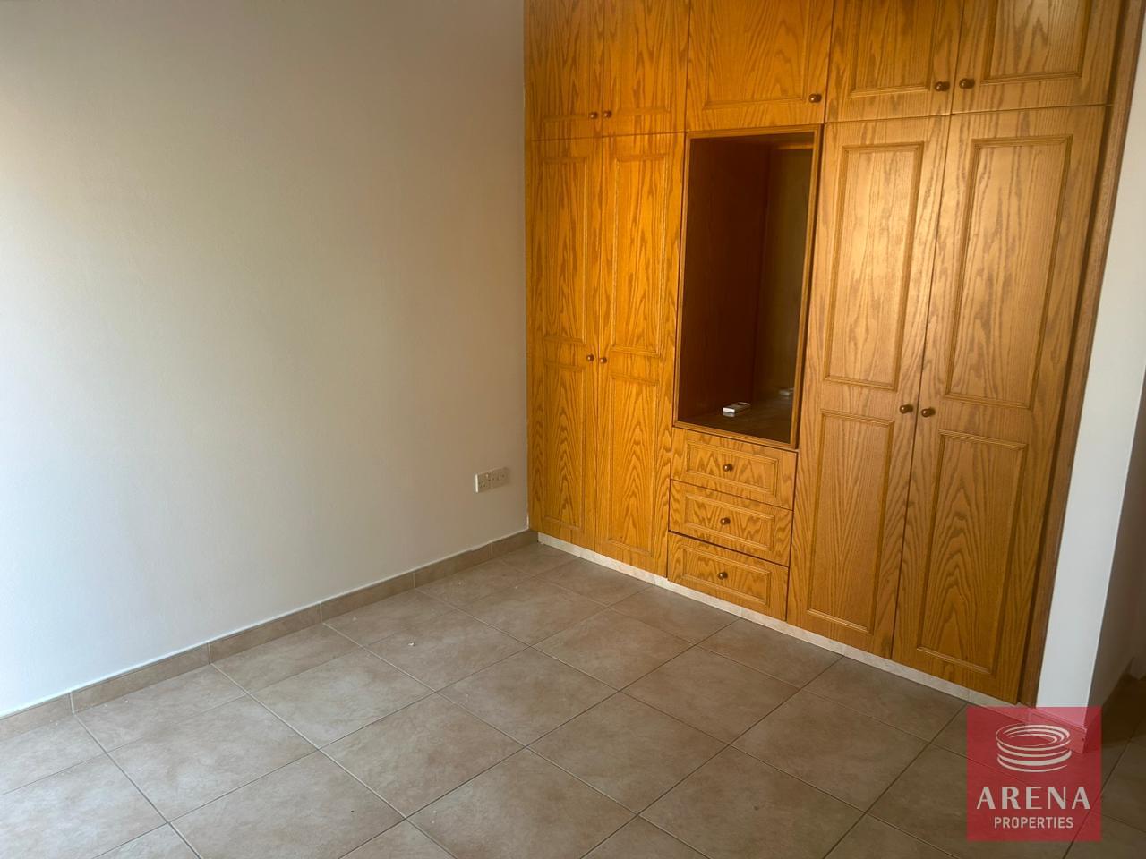 14-3-BED-HOUSE-IN-KRASA-7678