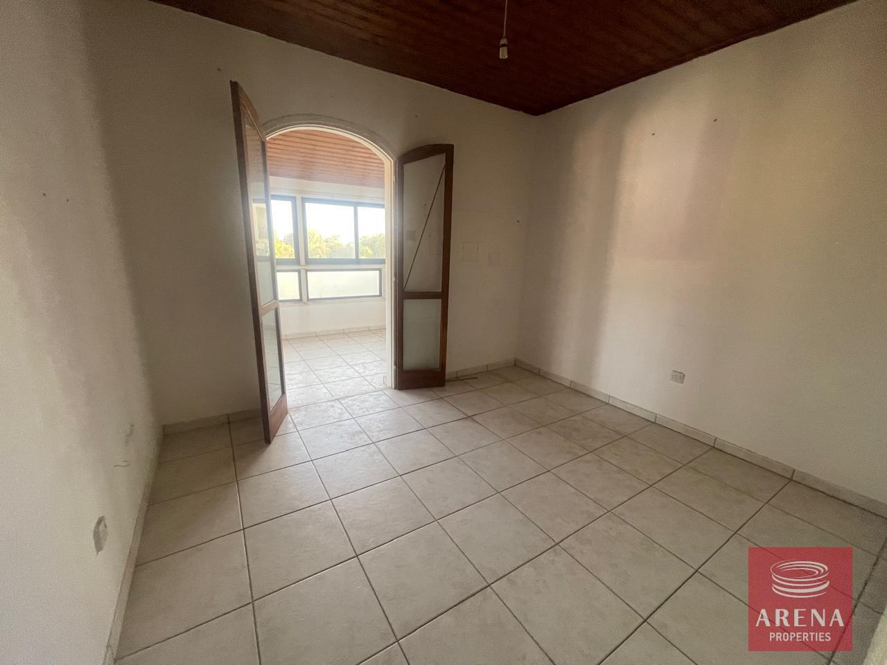 14-3-BED-HOUSE-ORMIDIA-8377