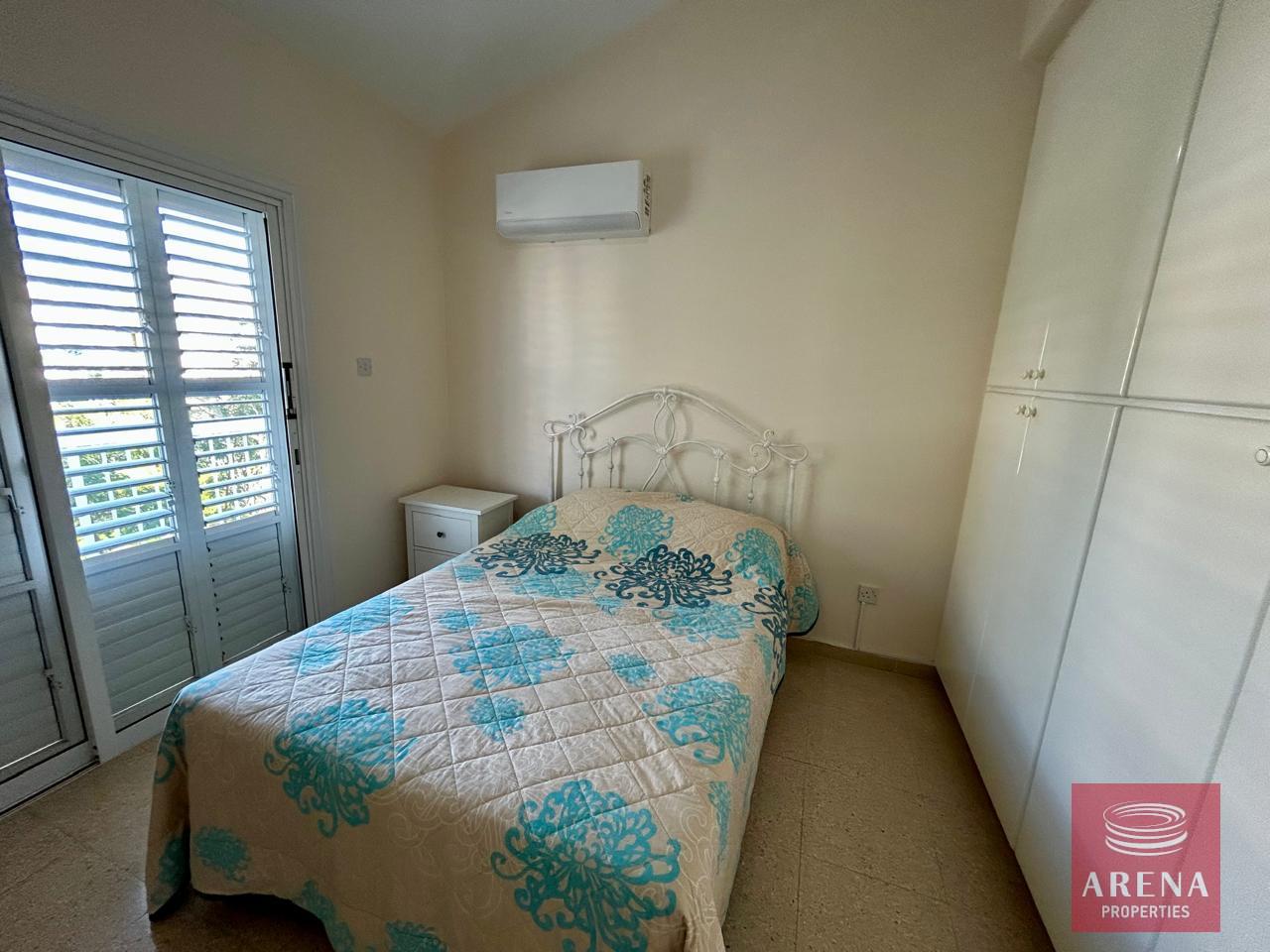 14-3-BED-VILLA-FOR-RENT-IN-PERVOLIA-9085