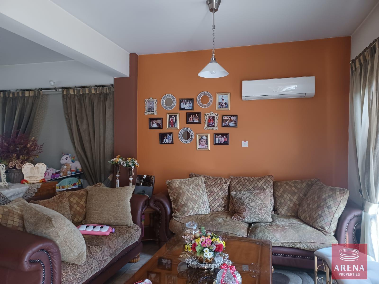 14-3-BED-VILLA-IN-VRYSOULLES-9169