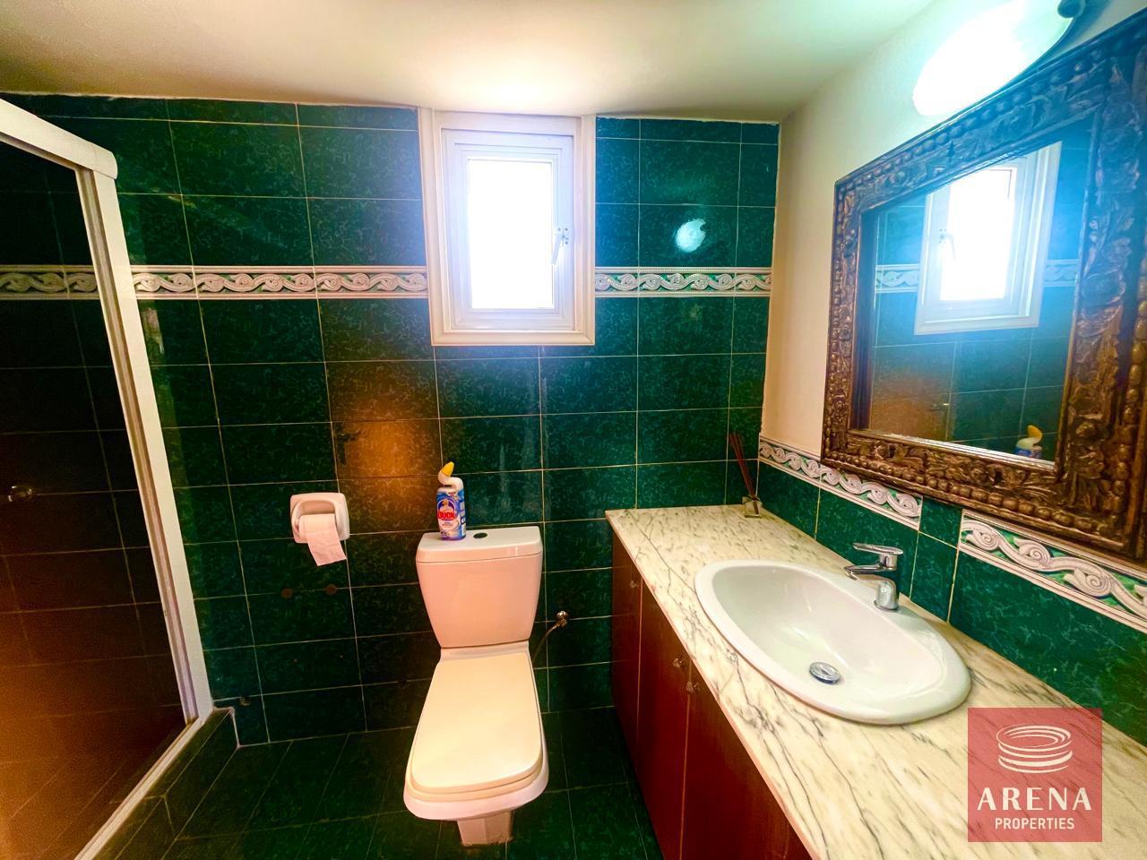 14-3-BED-VILLA-PERVOLIA-9097-1