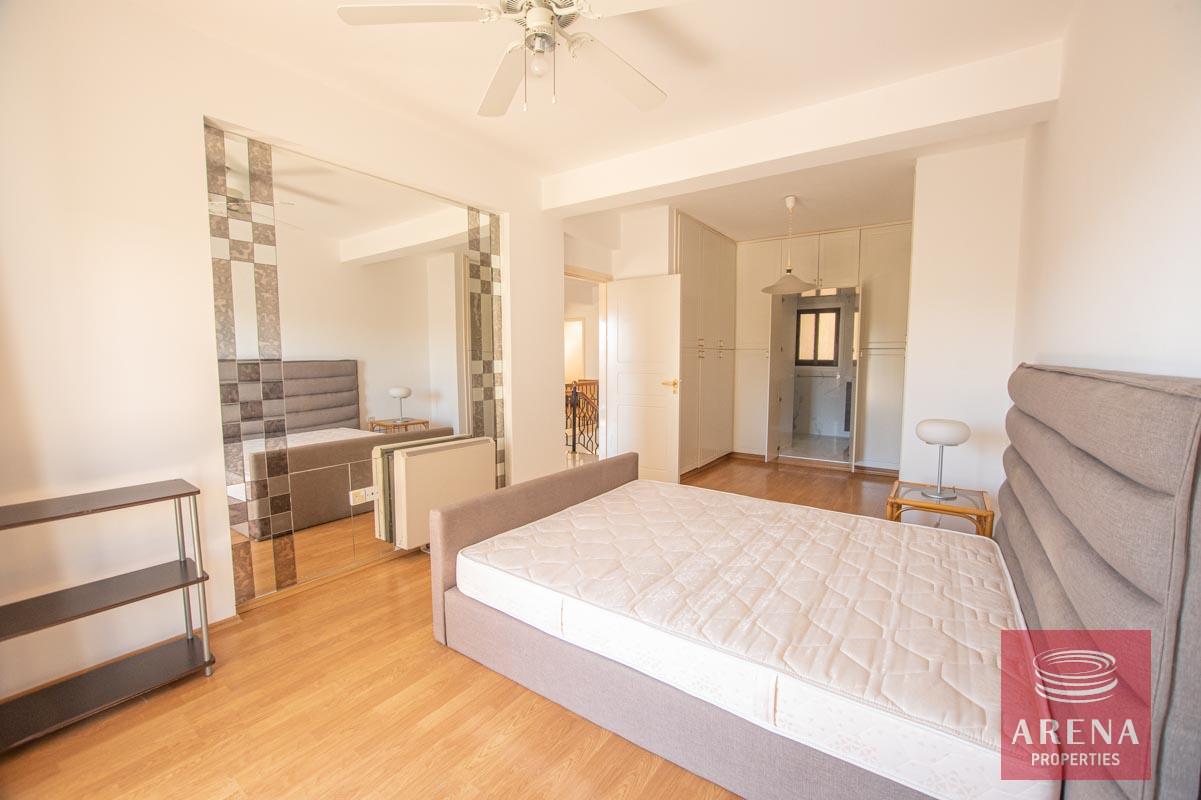 14-3-Bed-Townhouse-inMakenzy-5868-3