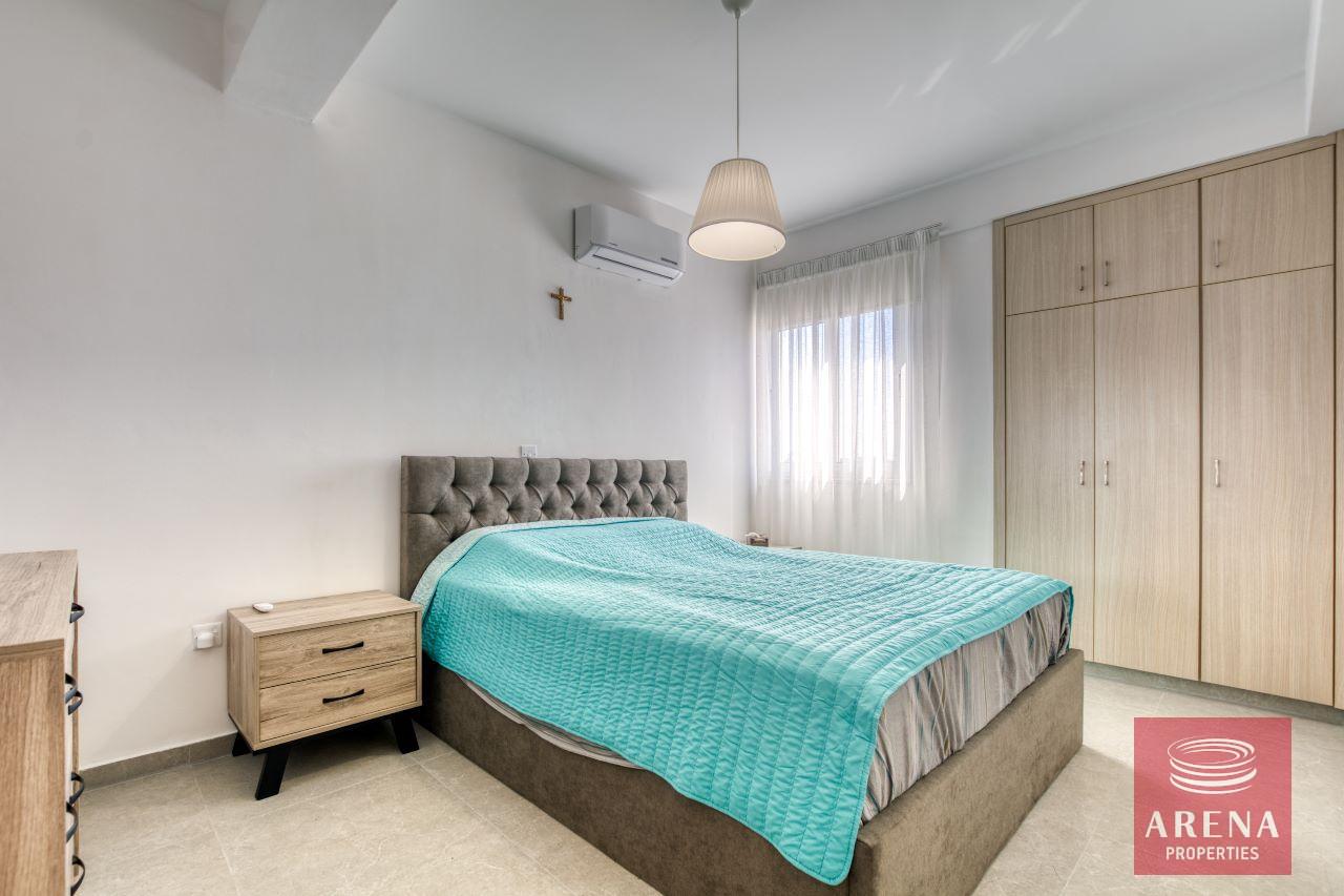 14-3-bed-apt-derynia-6906