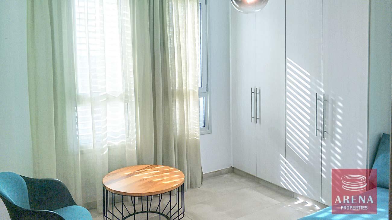 14-3-bed-luxury-villa-for-rent-5924-1