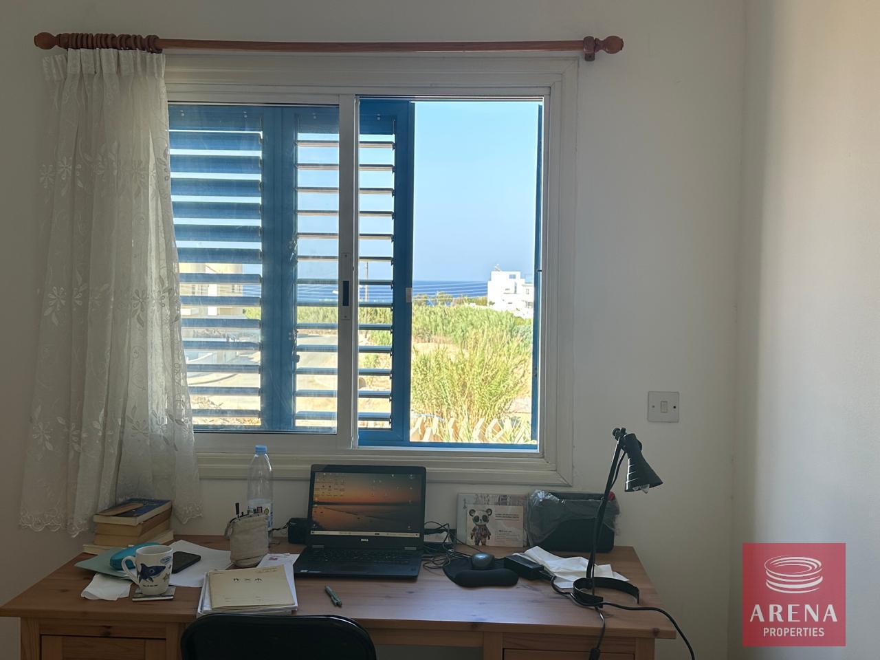 14-3-bed-villa-in-kapparis-for-rent-8432