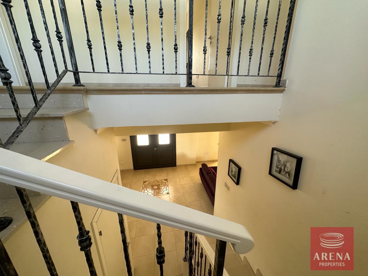 14-3-bed-villa-inFrenaros-7948-1