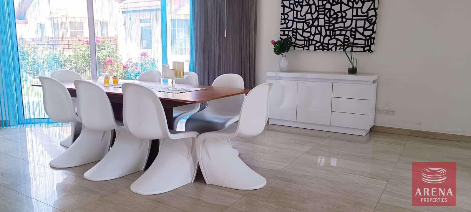 14-4-BED-VILLA-FOR-RENT-9204