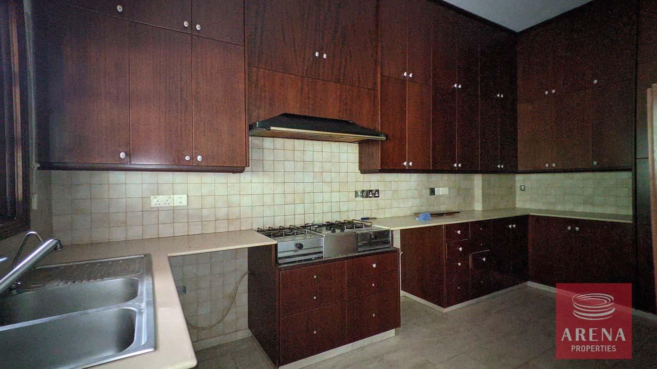 14-4-BED-VILLA-IN-OROKLINI-7481