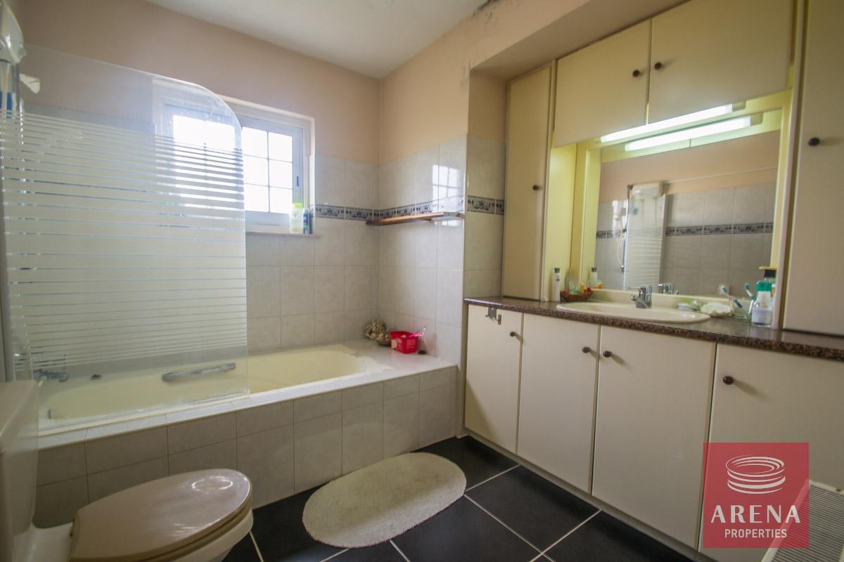 14-4-Bed-Townhouse-in-Paralimni-4108-1