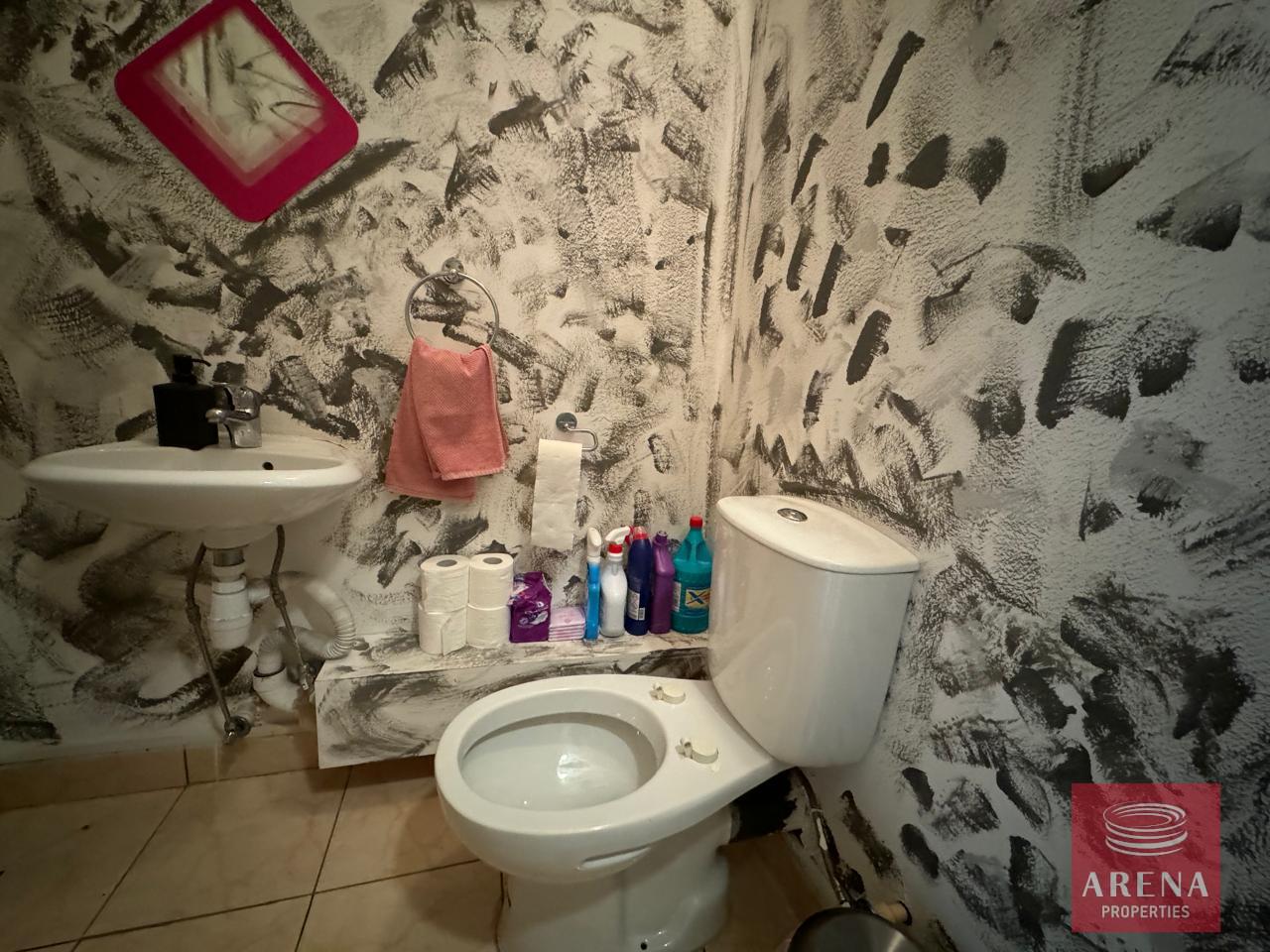 14-Builing-in-paralimni-8888