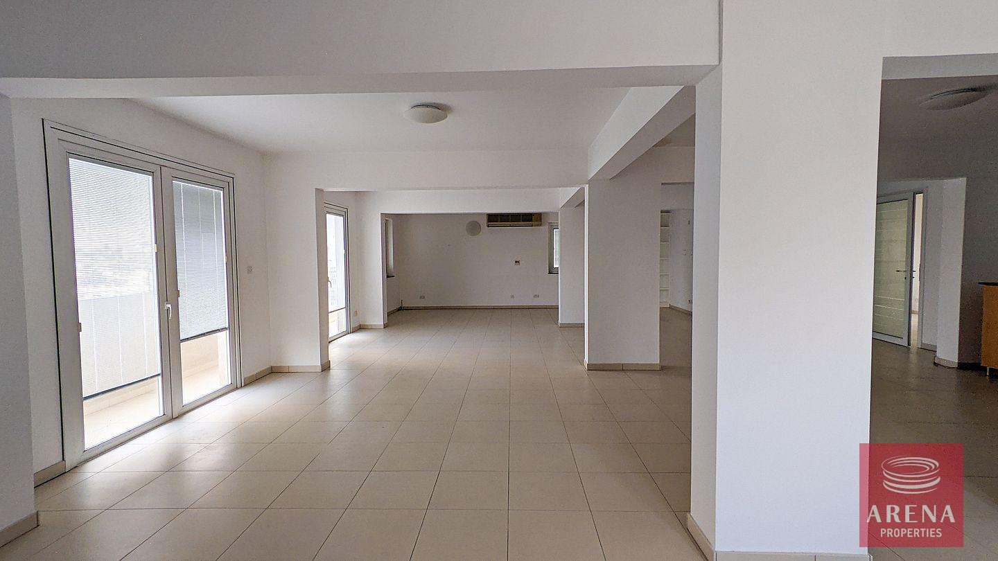 14-RESIDENTIAL-BUILDING-FOR-SALE-6667