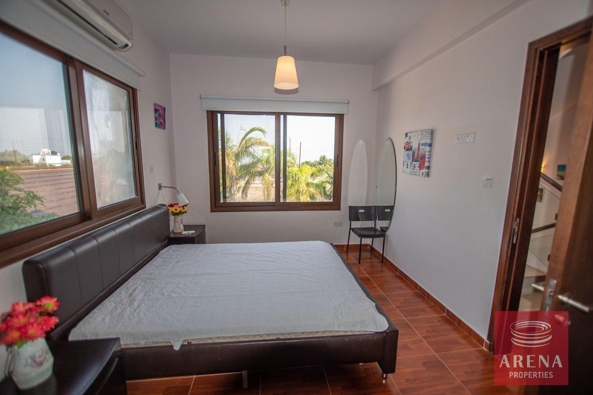 14-VILA-FOR-RENT