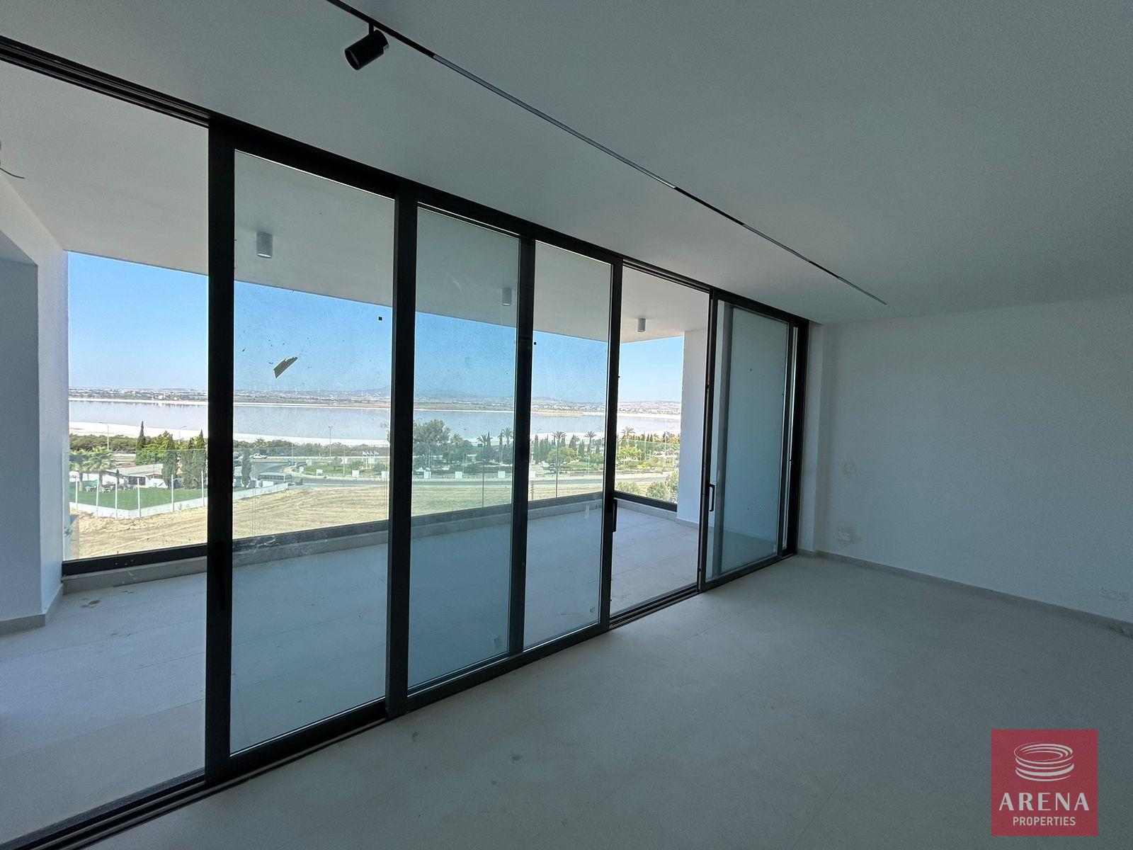 14-apts-in-makenzy-8255