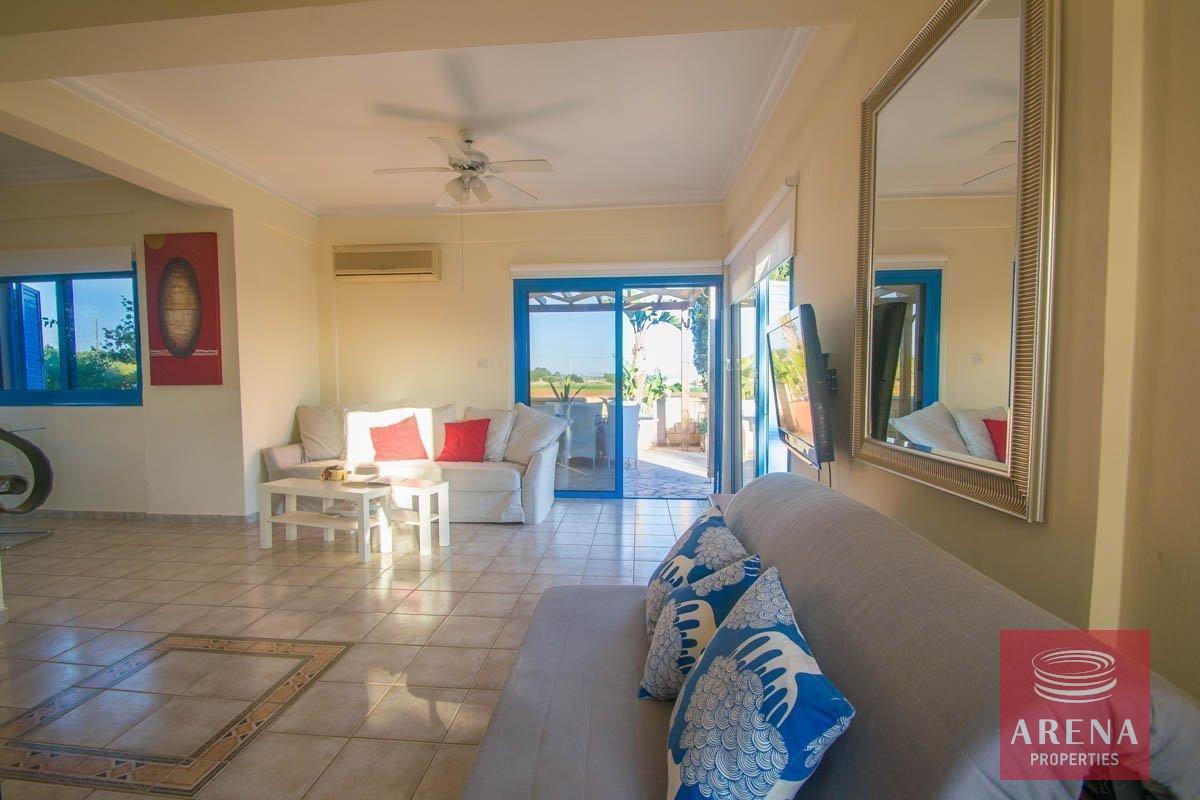 14-villa-in-ayia-thekla_1